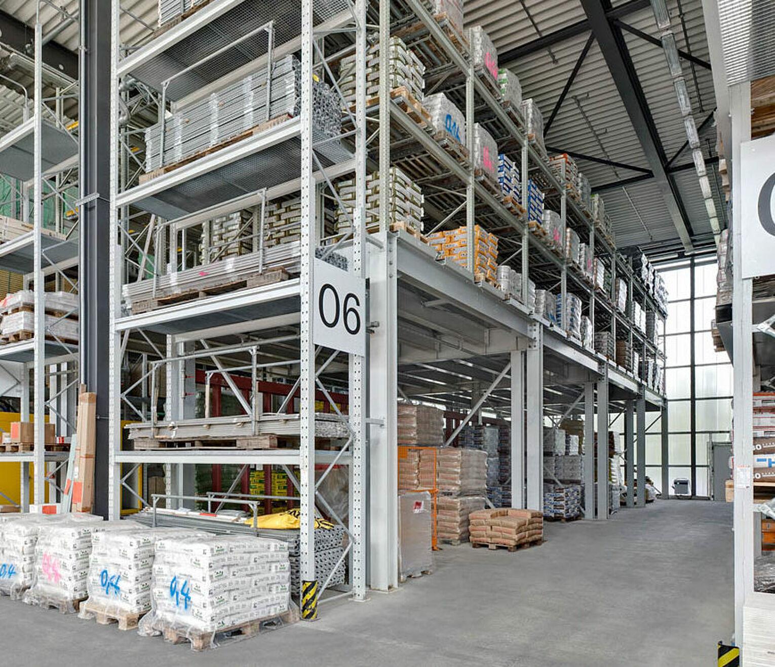 Cantilever racking Multi-tier storage