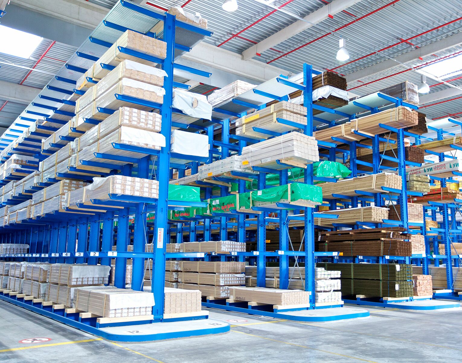 Cantilever racking building material